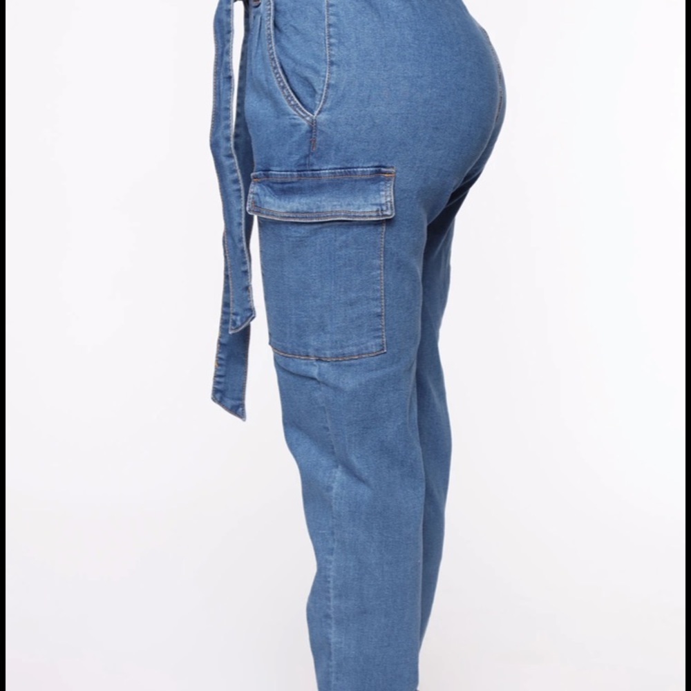 High Rise Fashion Nova Jeans - Picture 5 of 6
